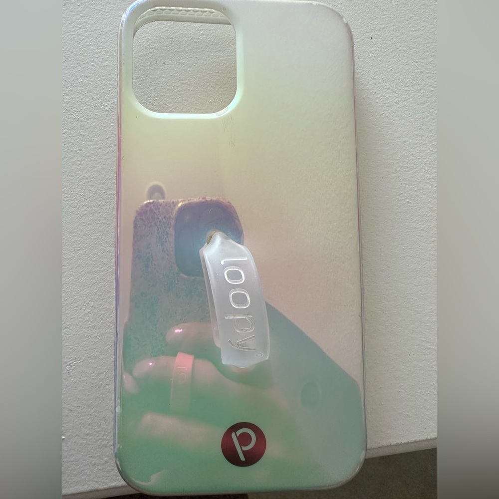 Loopy Cases - Picture 3 of 4